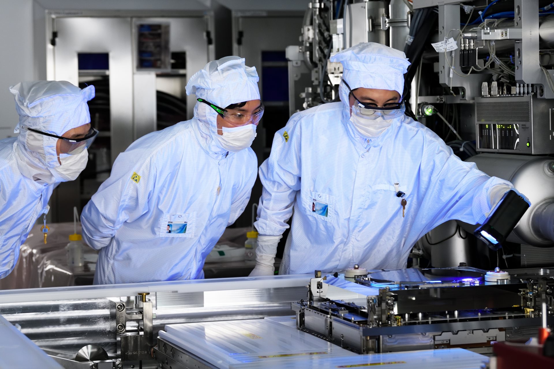 cleanroom euv wafer stage training Korea